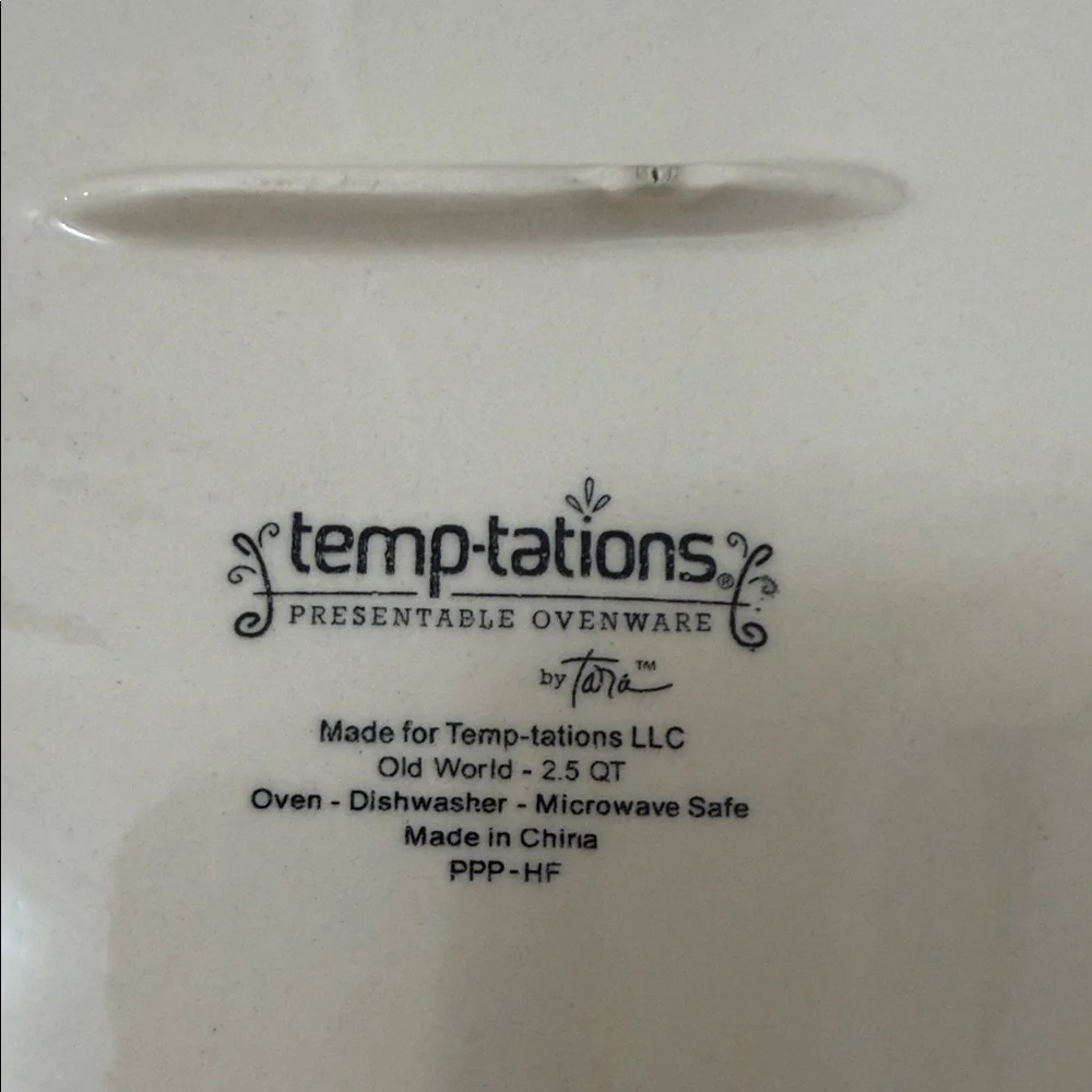 Temp-Tations 2.5 qt Square Ceramic Dish